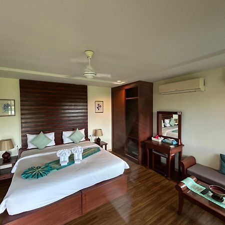 The Hip Resort @ Khao Lak Bang Sak Eksteriør billede